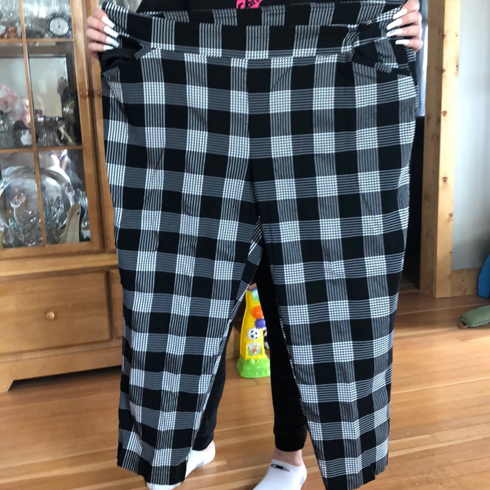 Dress capris